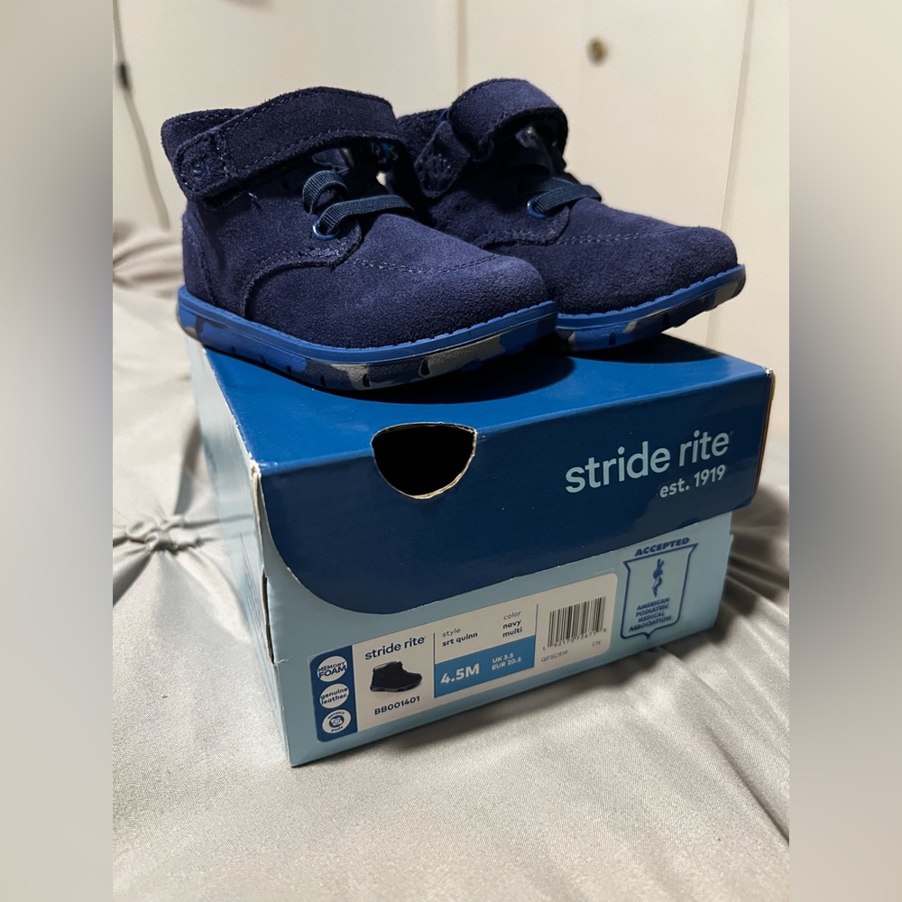 Stride Rite Quinn Boot - Size 4.5M